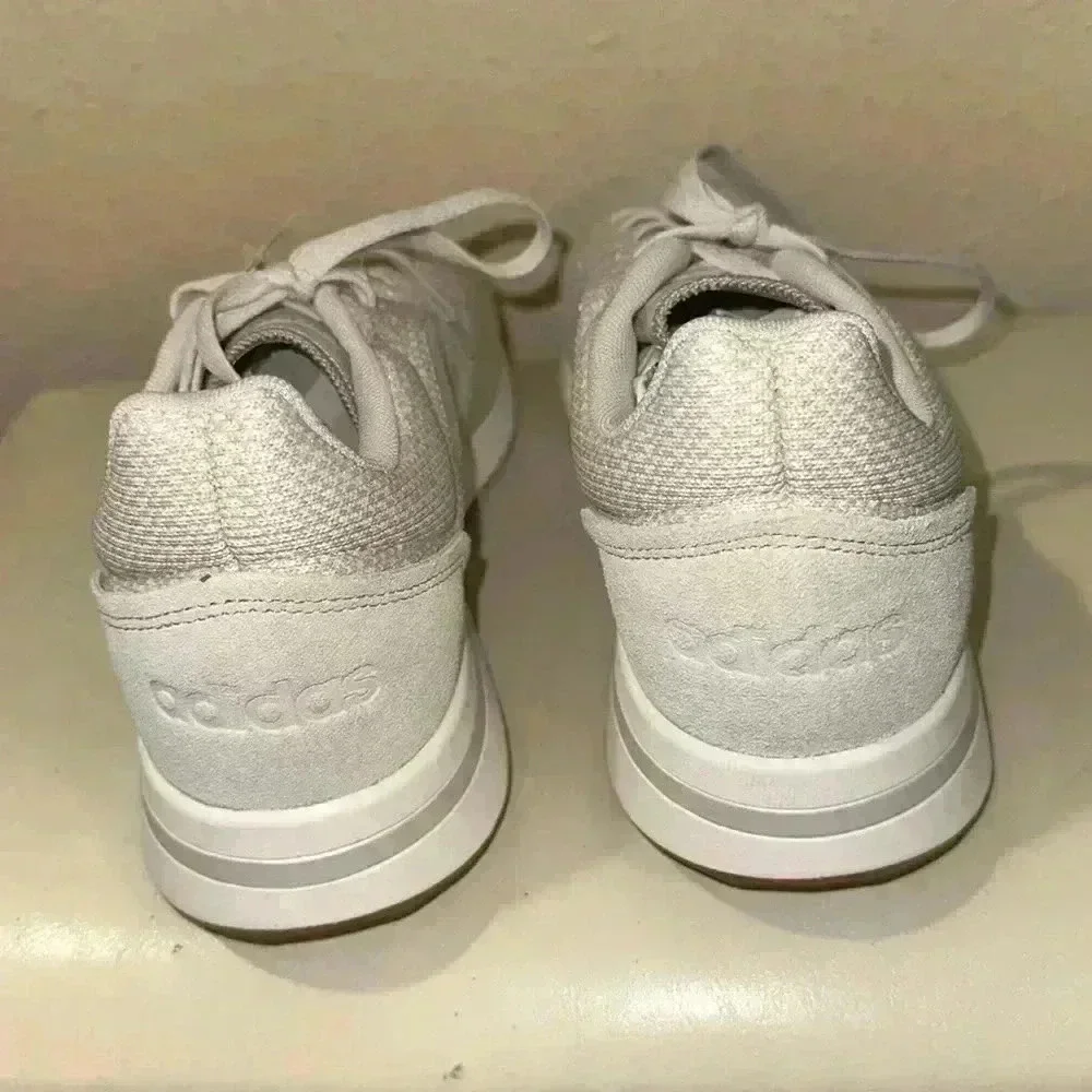 Adidas Run 70’s. Women’s running shoes